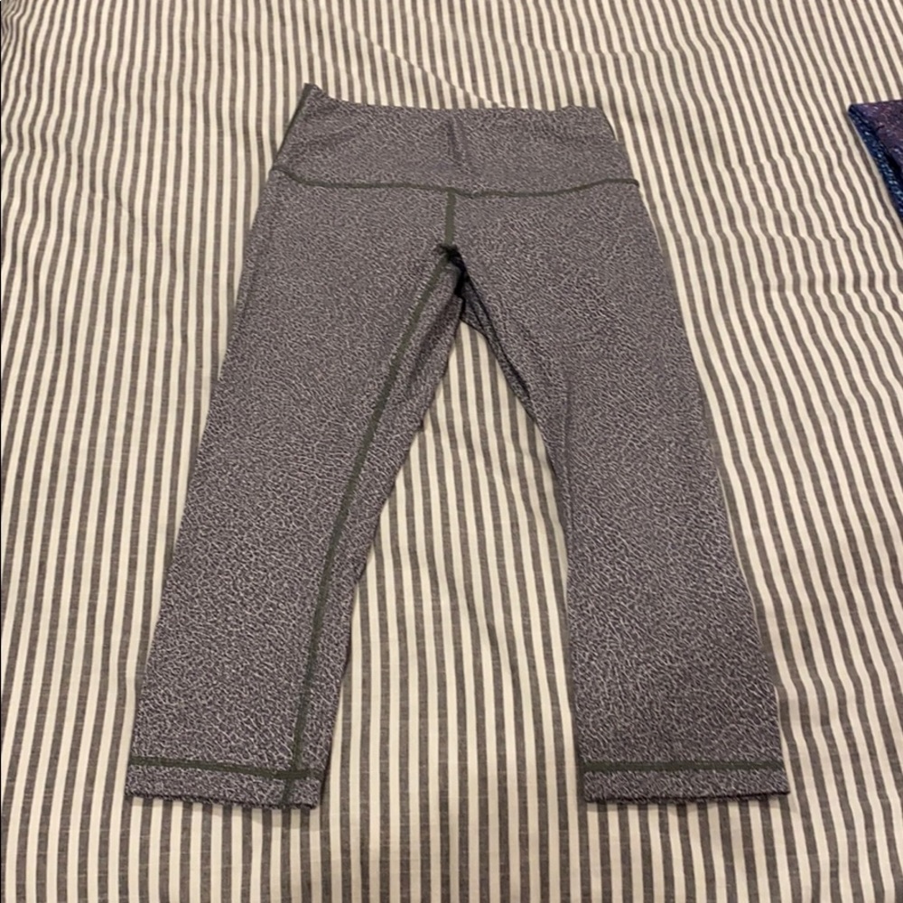 Lulu lemon cropped wunder under leggings